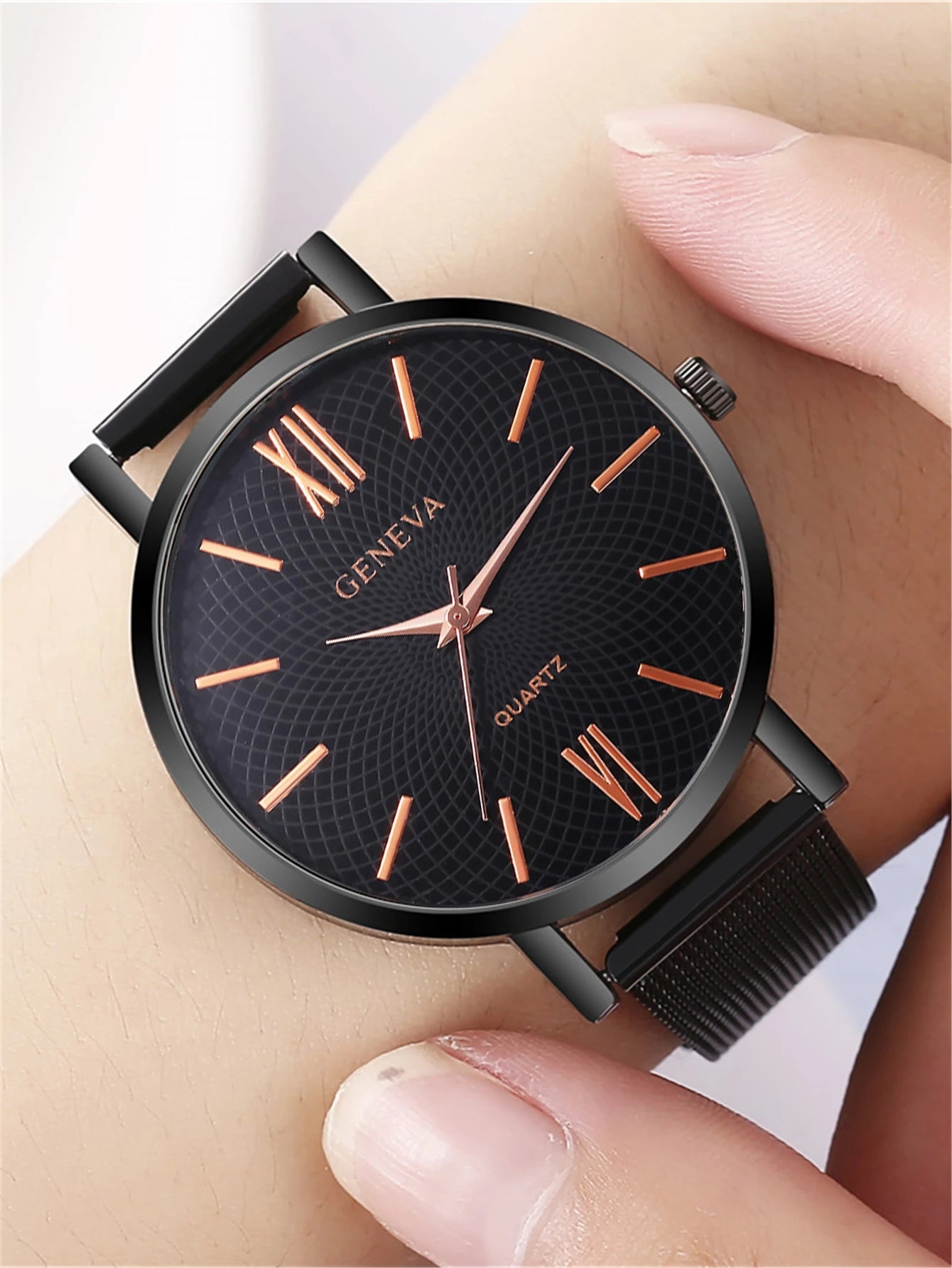 New Womens Fashion Simple Watch Ladies Leisure Watch Steel Mesh Sports