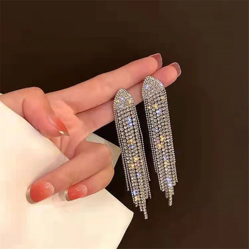 New Classic Shiny Crystal Earrings Exaggerated Long Tassel Rhinestone Drop Earring for Women