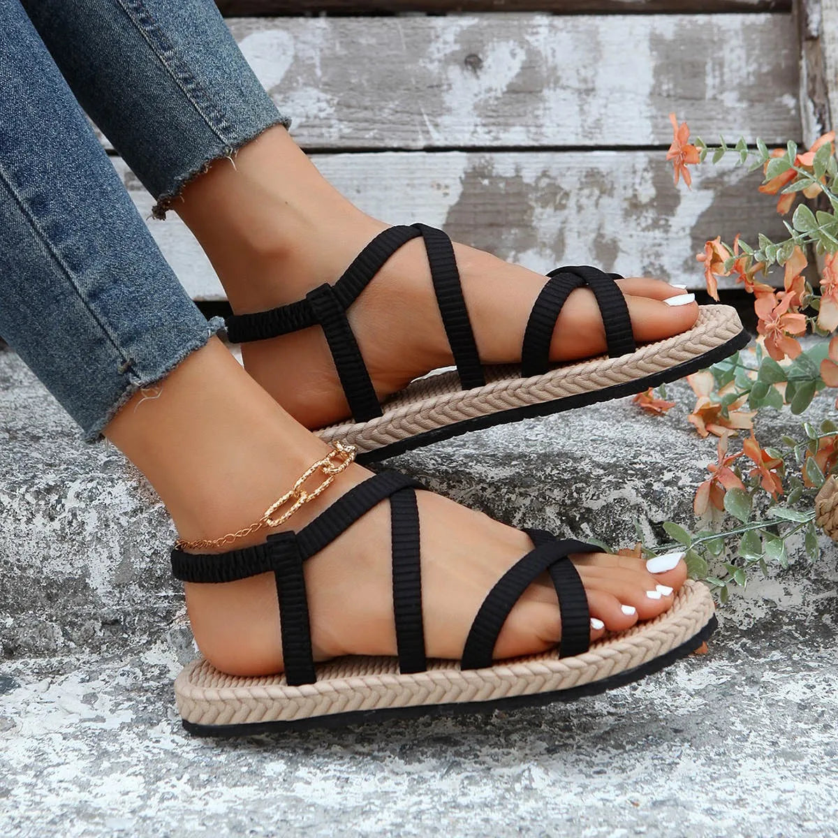 2023 New Summer Rome Sandals Shoes Woman Cross Belt Sandals Flat Beach Ladies Open Toe Shoes